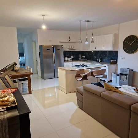 דירות לוקה Town Pent House מראה חיצוני תמונה
