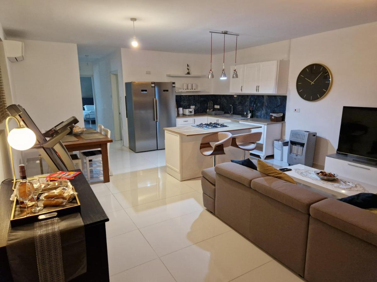 דירות לוקה Town Pent House מראה חיצוני תמונה