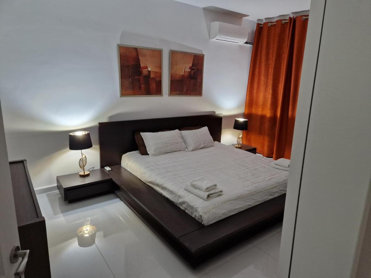 דירות לוקה Town Pent House מראה חיצוני תמונה